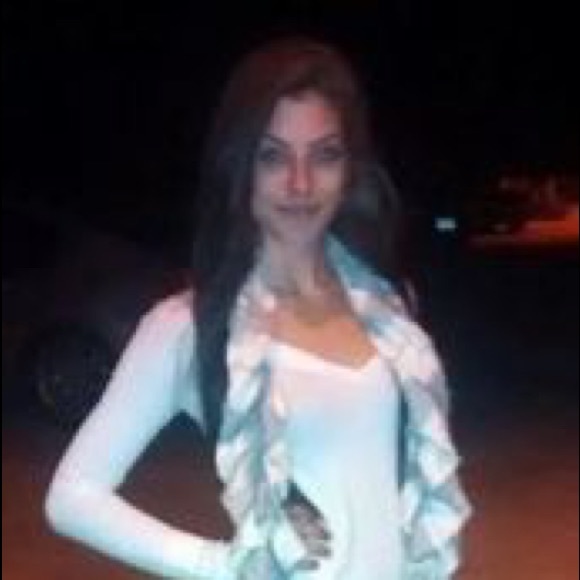 Meet your Posher, John’ee - Picture 4 of 4